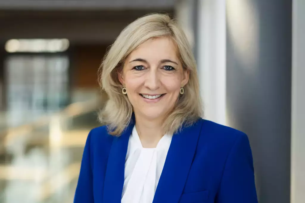 Pressefoto-Nina-Warken-in-Berlin