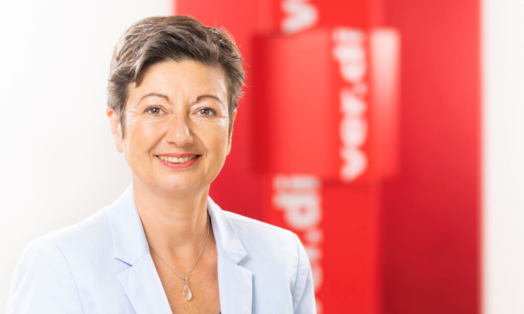 Die Vereinte Dienstleistungsgewerkschaft (ver.di) kritisiert die Arbeitgeber im ambulanten Bereich scharf.