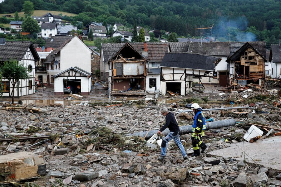 Hochwasser Starkregen Überschwemmung NRW Rheinland-Pfalz