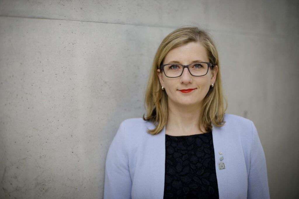 Kristine Lütke ist Bundesvorsitzende der Wirtschaftsjunioren Deutschland. Hauptberuflich ist sie geschäftsführende Gesellschafterin eines Altenpflegeheimes.