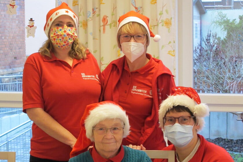 „Alle Jahre wieder“ hat es sich das Team rund um Tagespflegeleiterin Christina Herwig auch in diesem Advent vorgenommen, den Gästen eine möglichst schöne vorweihnachtliche Stimmung zu zaubern.
